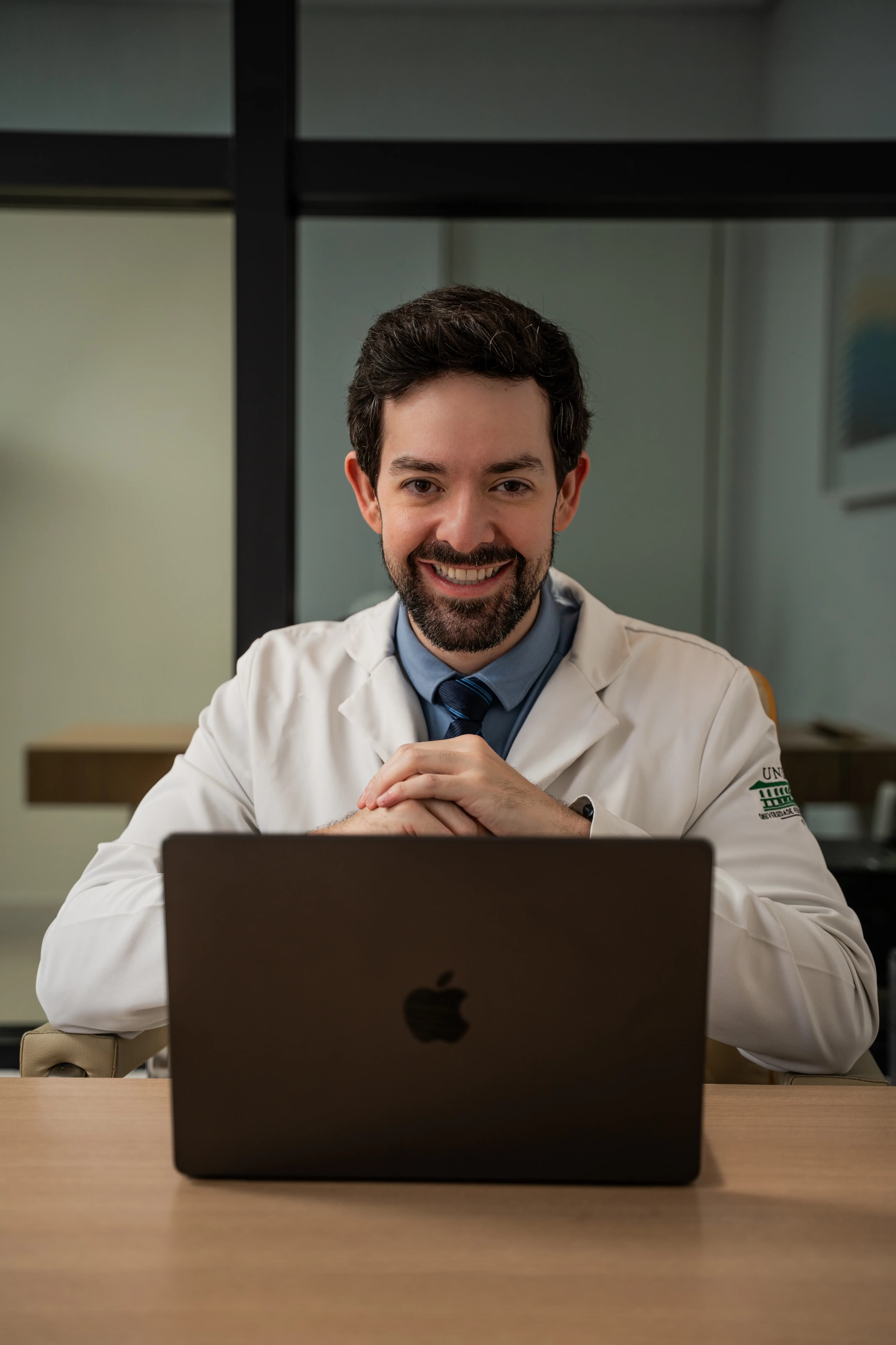Dr. Celso Mendanha — Infectologista e Imunologista Clínico em São Paulo